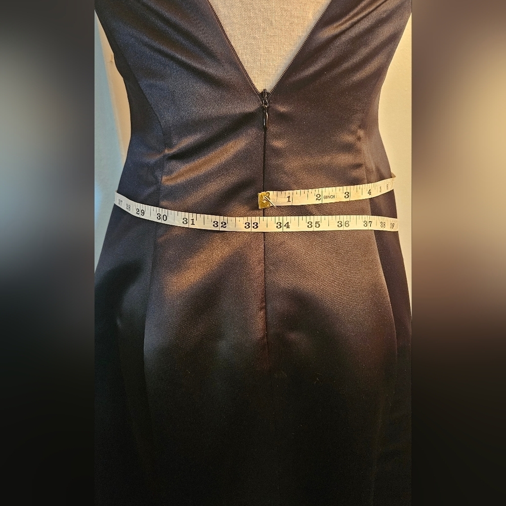 Black and Cream Maxi Dress. Bling Detail On Waist. Size 6. - Picture 6 of 7